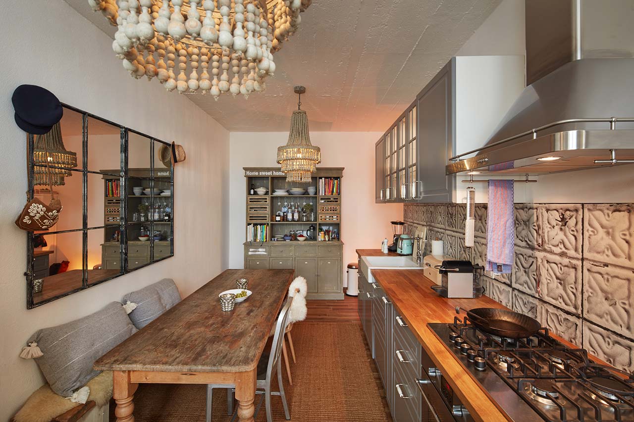 Die Küche im alten, sanierten und modernisierten Hofgebäude.